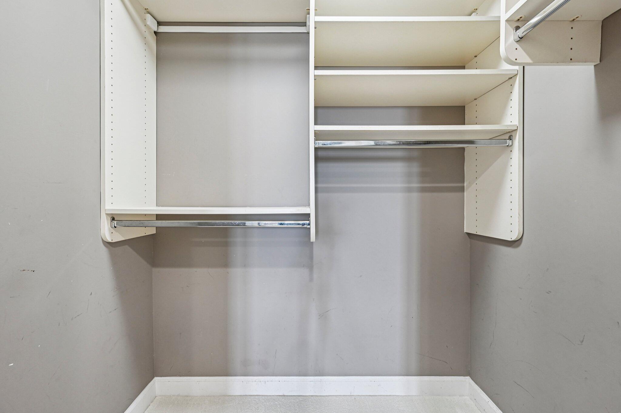 2650 Lake Shr Dr #1006 Riviera Beach, FL 33404