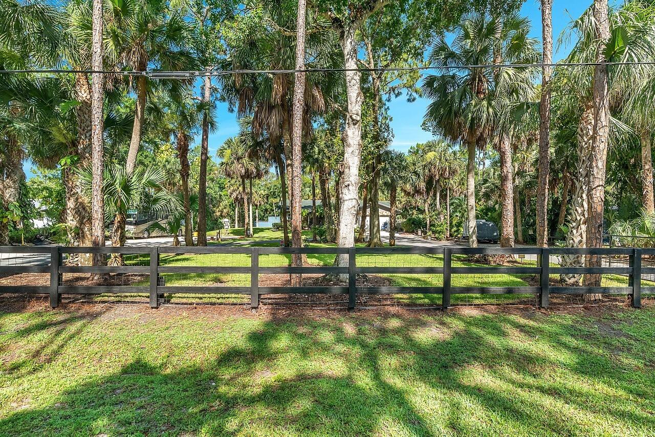 16783 96th Ter Jupiter, FL 33478