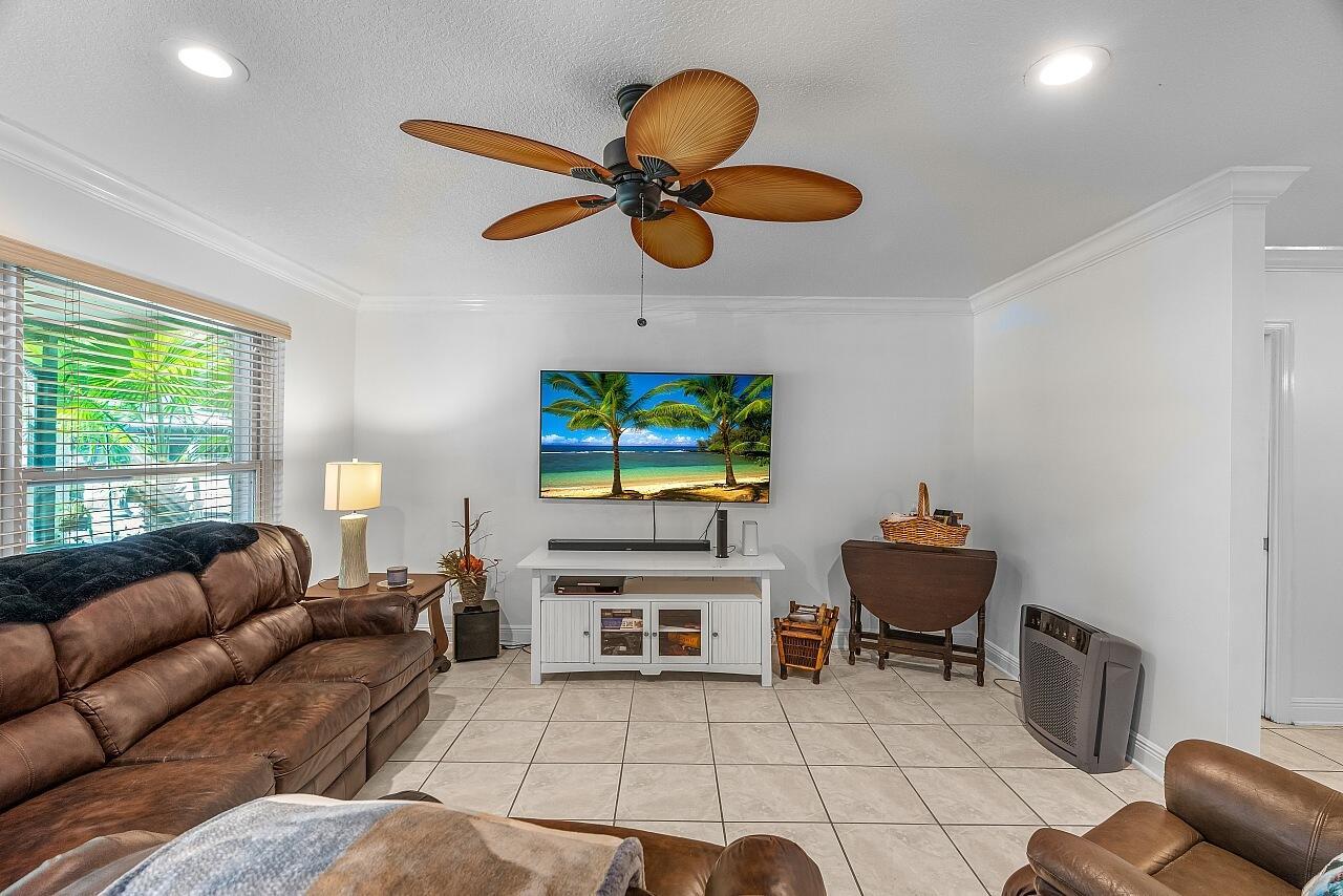 16783 96th Ter Jupiter, FL 33478