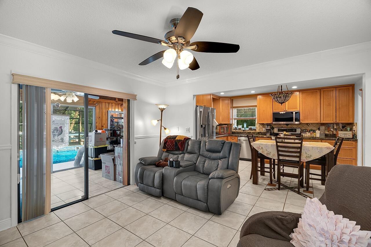 16783 96th Ter Jupiter, FL 33478