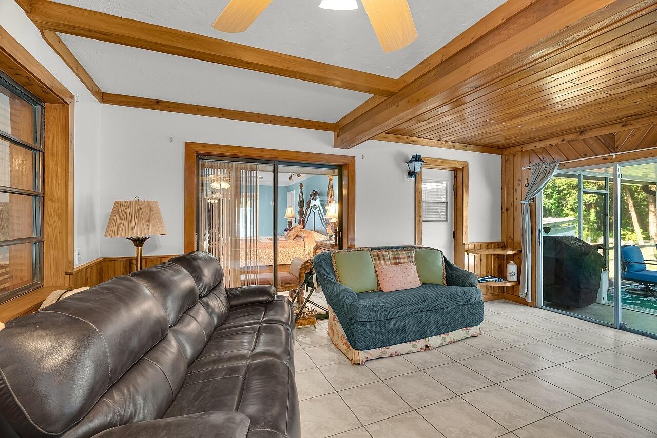 16783 96th Ter Jupiter, FL 33478