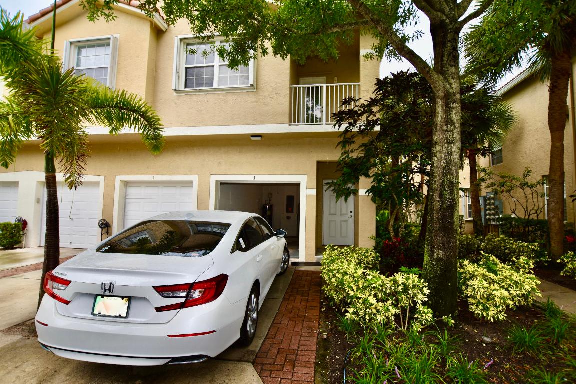 106 Lighthouse #J Tequesta, FL 33469