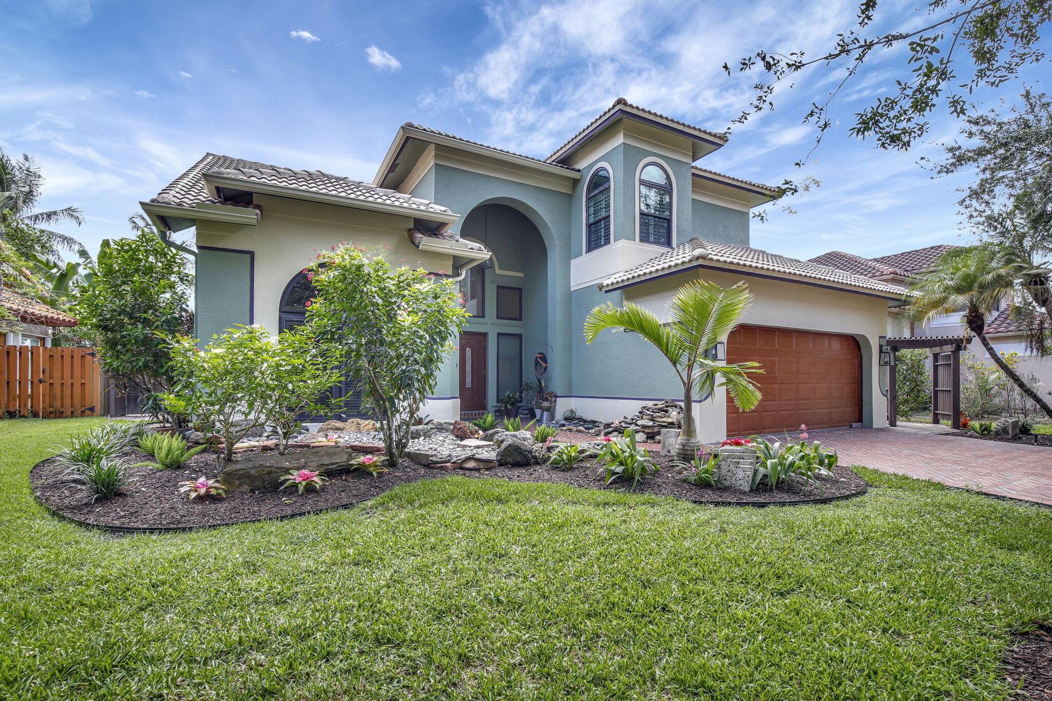2583 Baccarat Dr