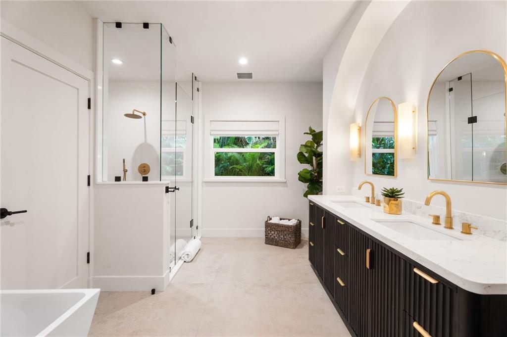 4120 Indian Riv Dr Vero Beach, FL 32963