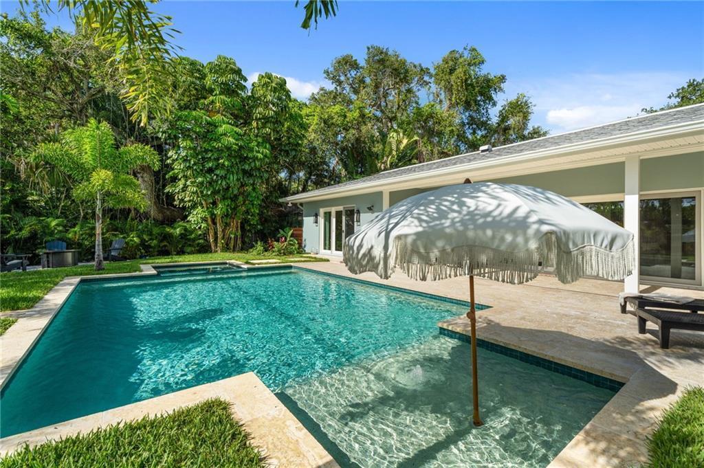 4120 Indian Riv Dr Vero Beach, FL 32963