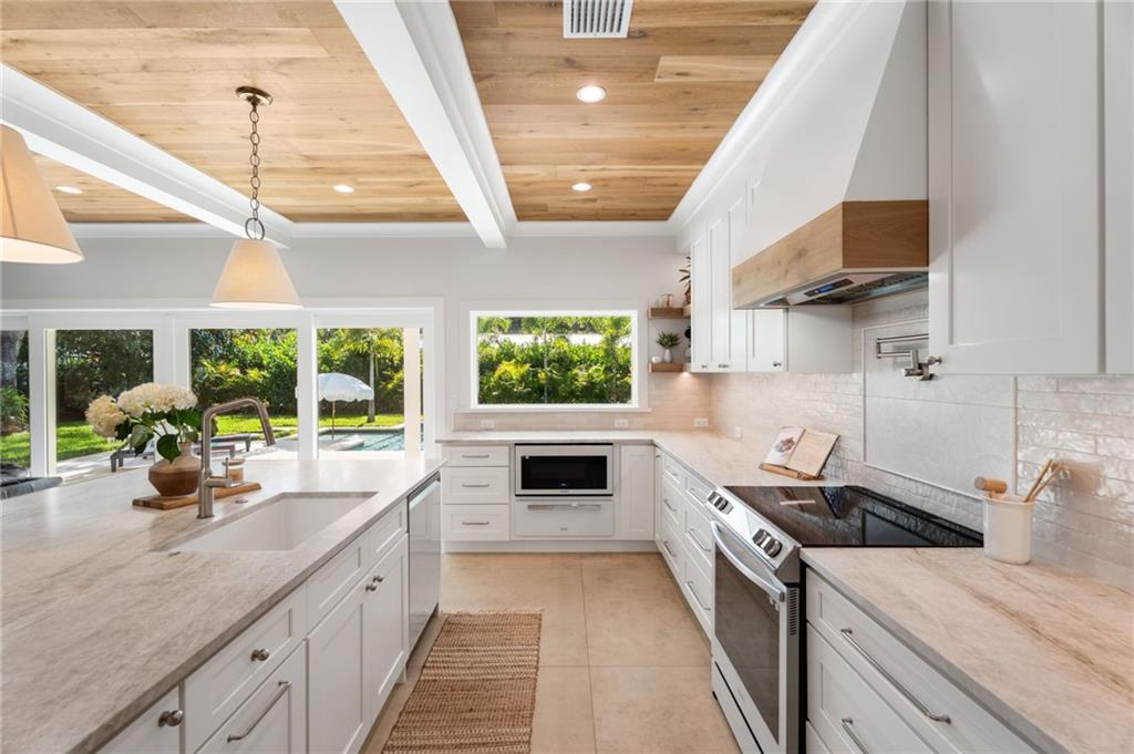 4120 Indian Riv Dr Vero Beach, FL 32963