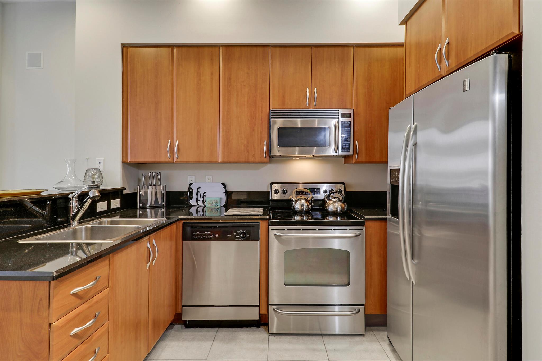 801 S Olive Ave #223