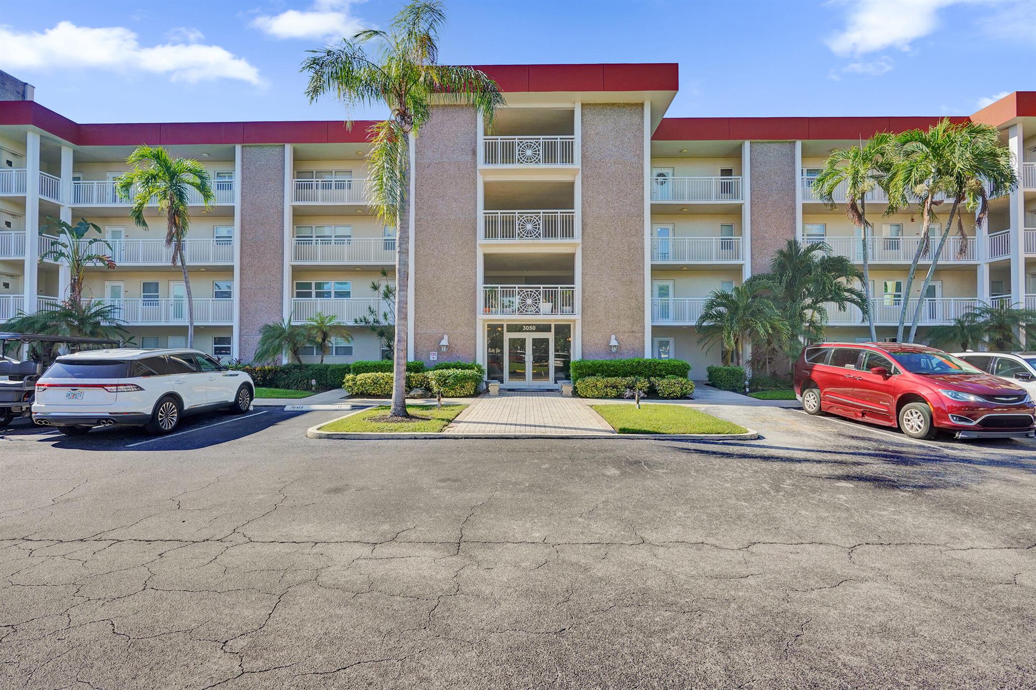 3050 NE 48th Ct #303