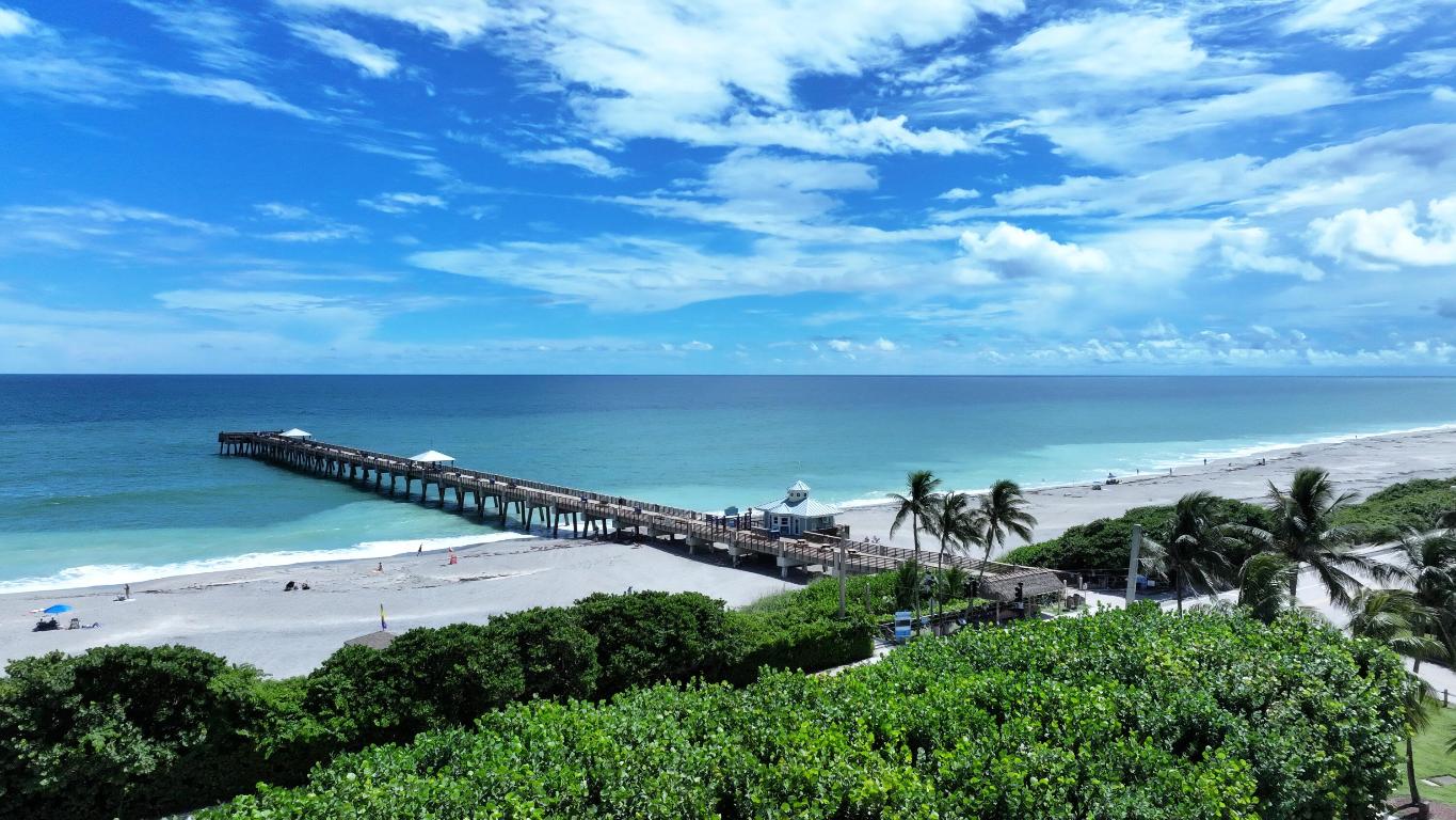 2700 Sunbury Jupiter, FL 33458