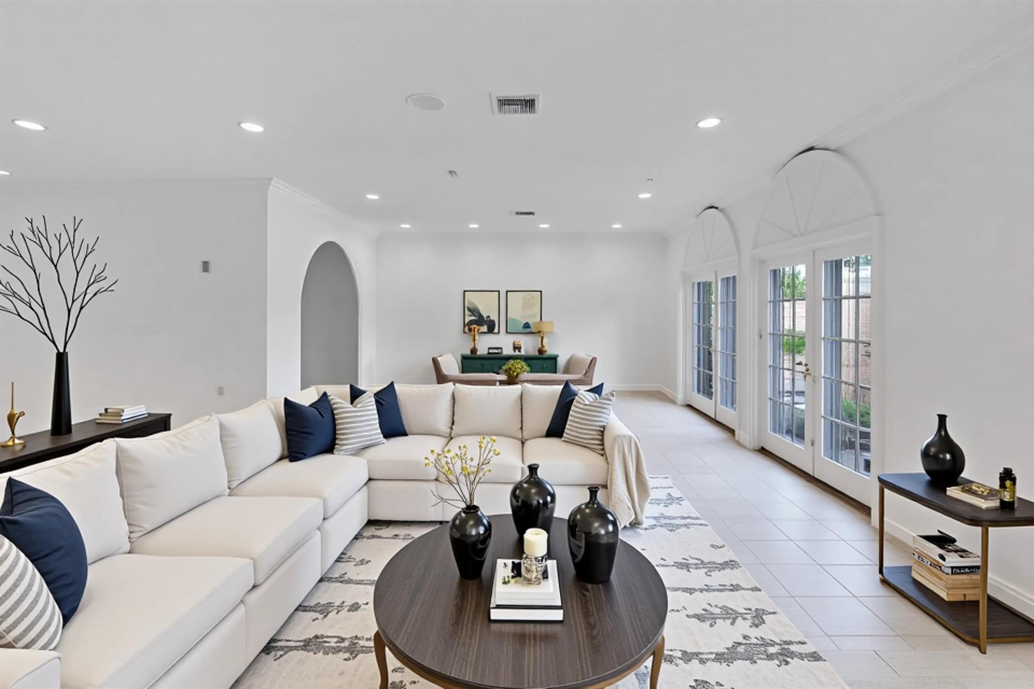 3040 NE 40th St Fort Lauderdale, FL 33308