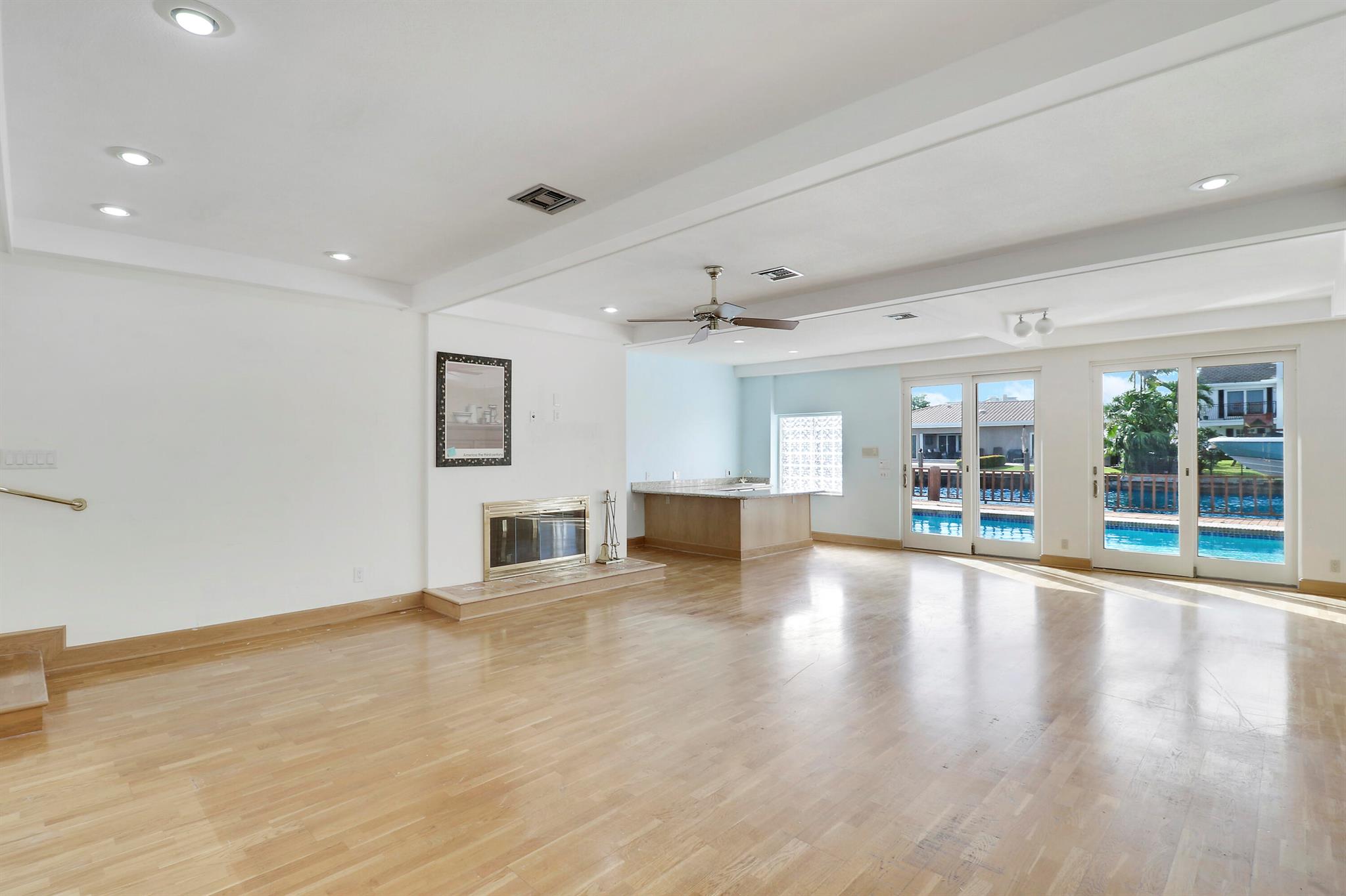 3040 NE 40th St Fort Lauderdale, FL 33308