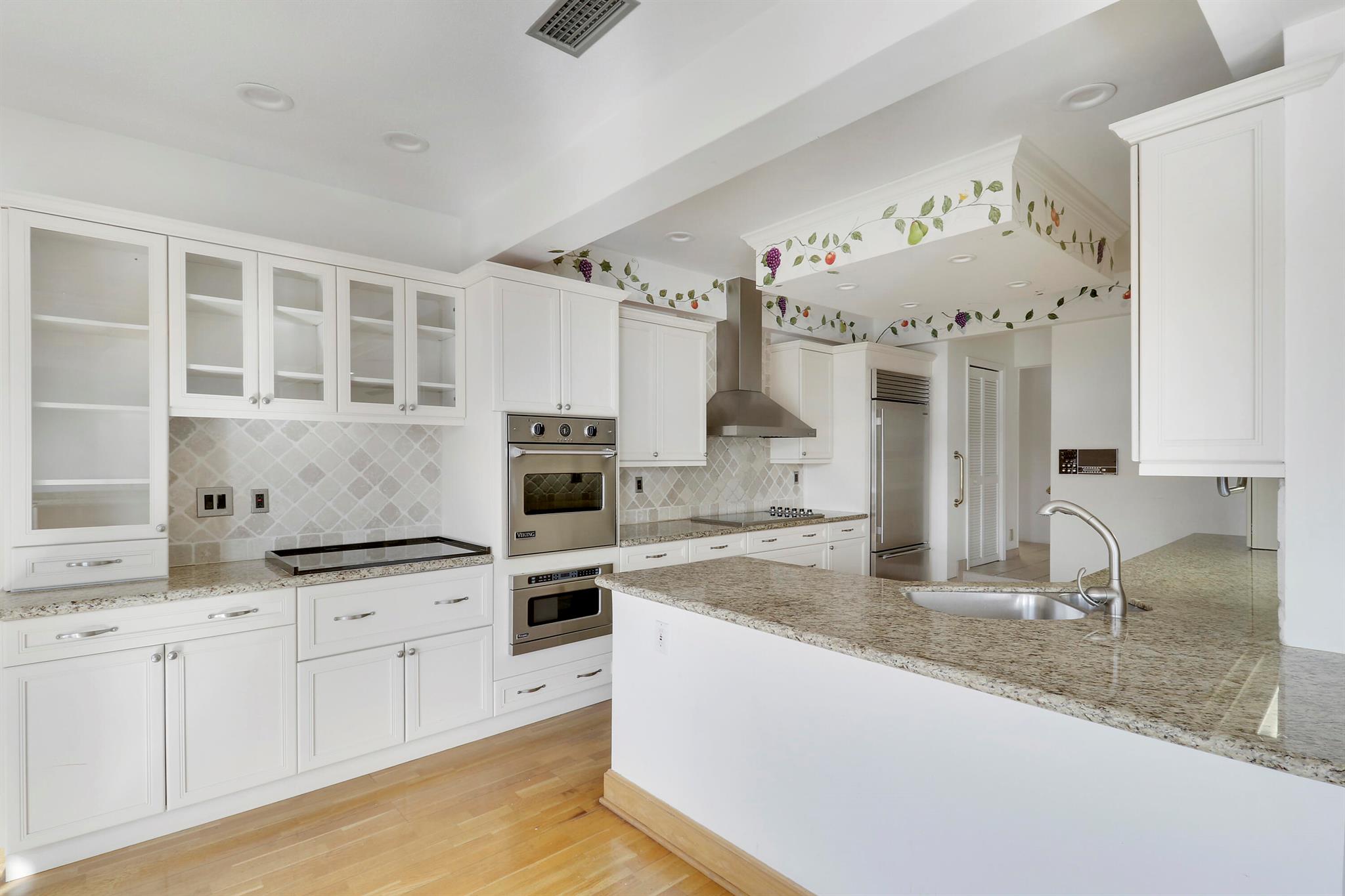 3040 NE 40th St Fort Lauderdale, FL 33308