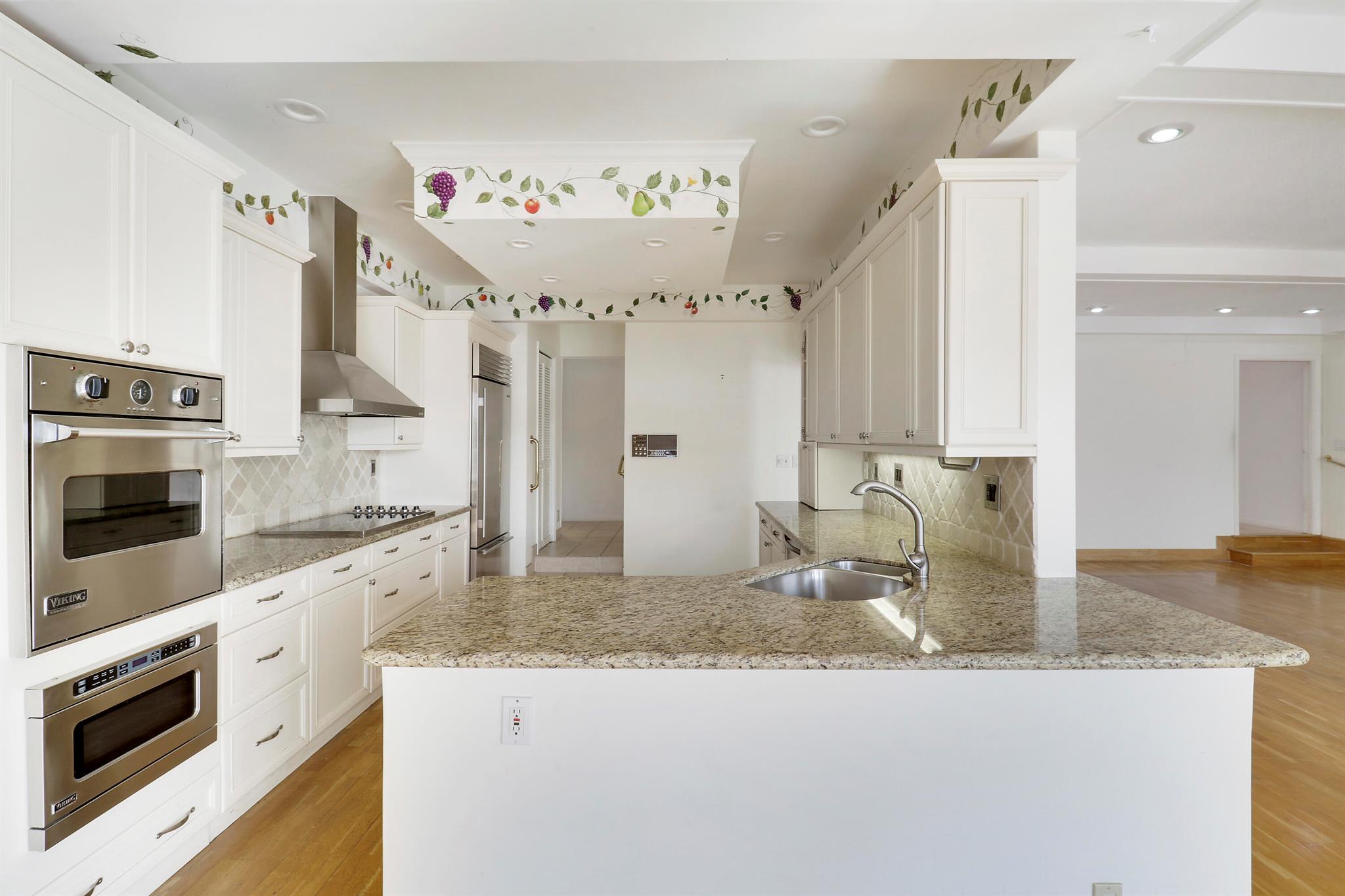 3040 NE 40th St Fort Lauderdale, FL 33308