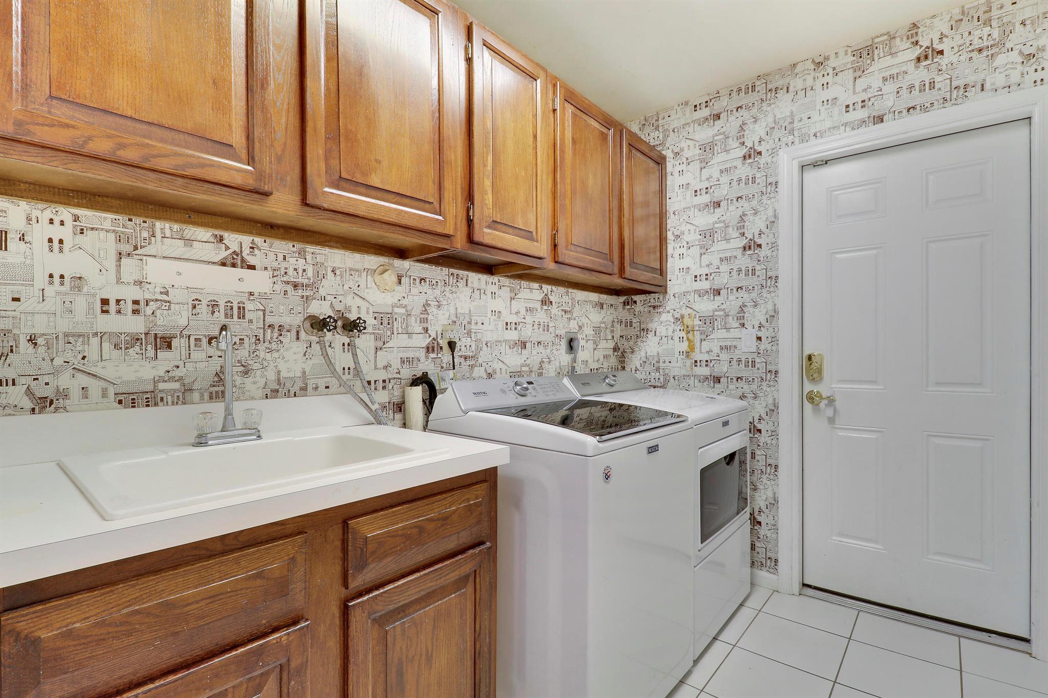 3040 NE 40th St Fort Lauderdale, FL 33308