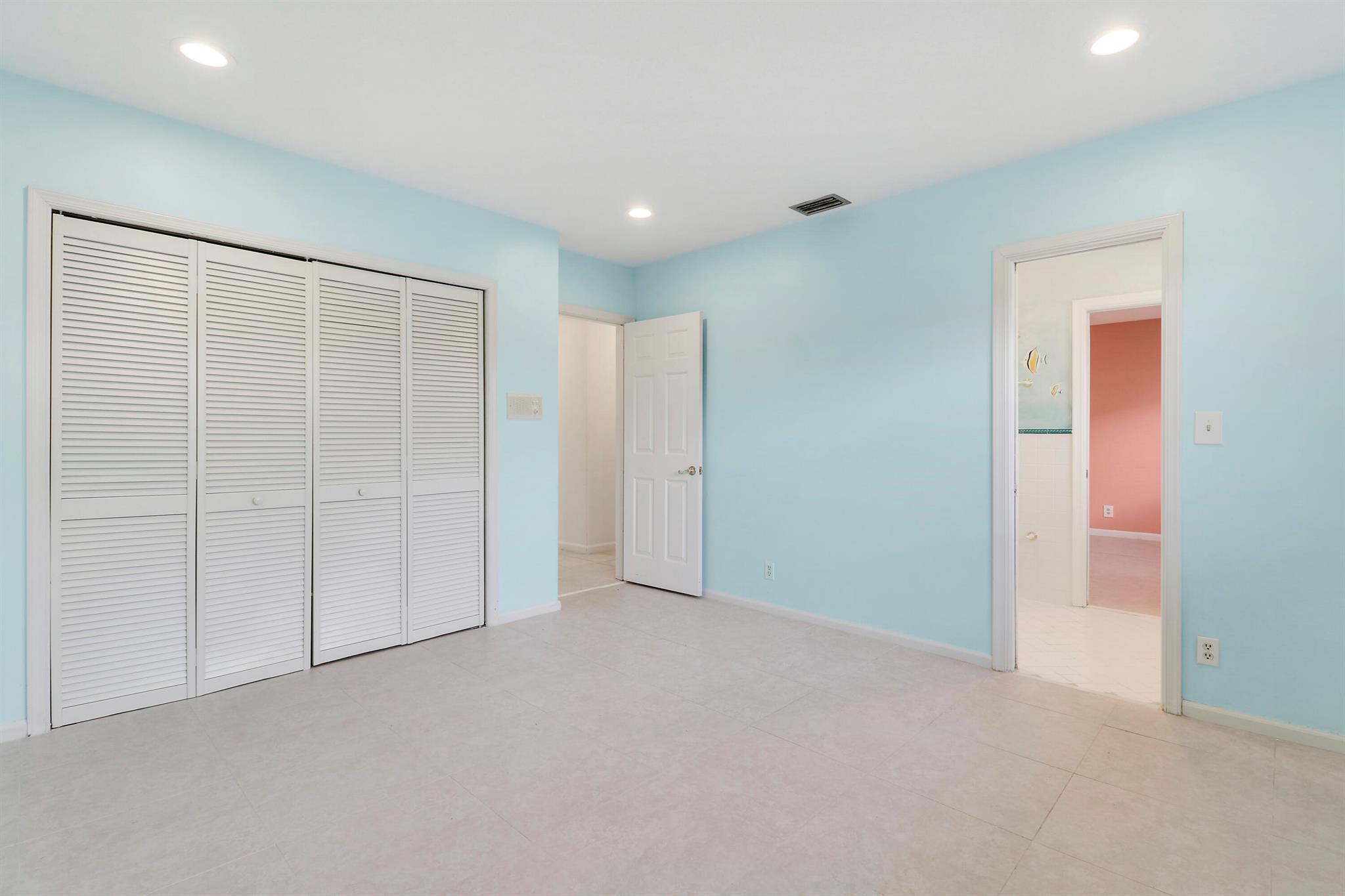 3040 NE 40th St Fort Lauderdale, FL 33308