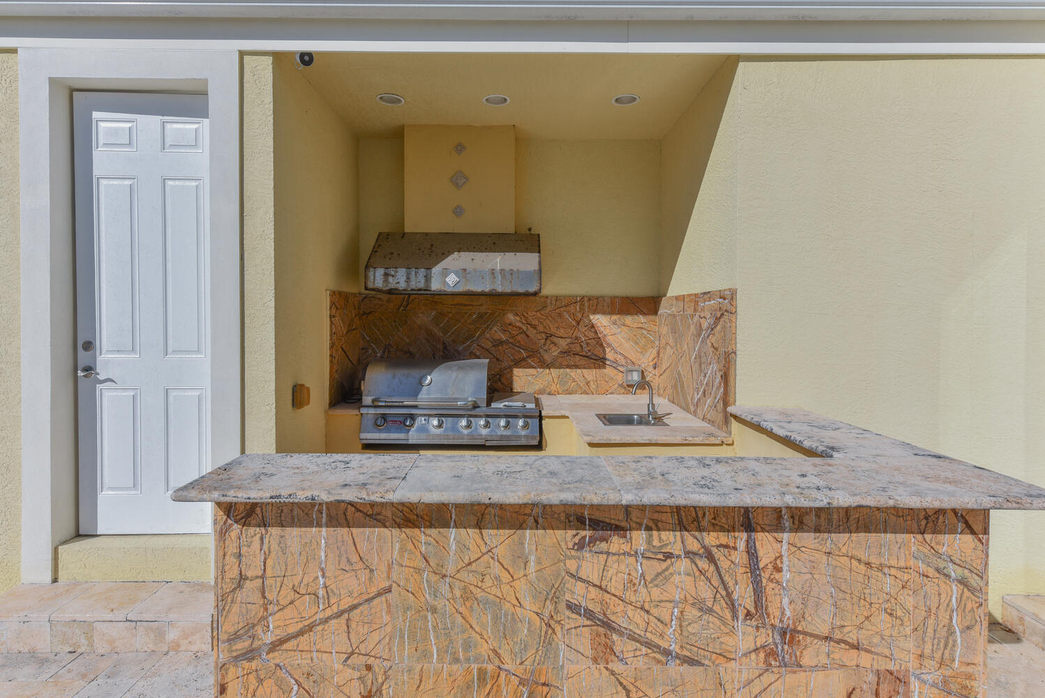 3343 S Indian Riv Fort Pierce, FL 34982