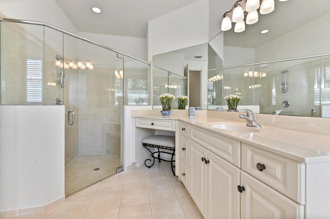 7783 Via Grande Boynton Beach, FL 33437