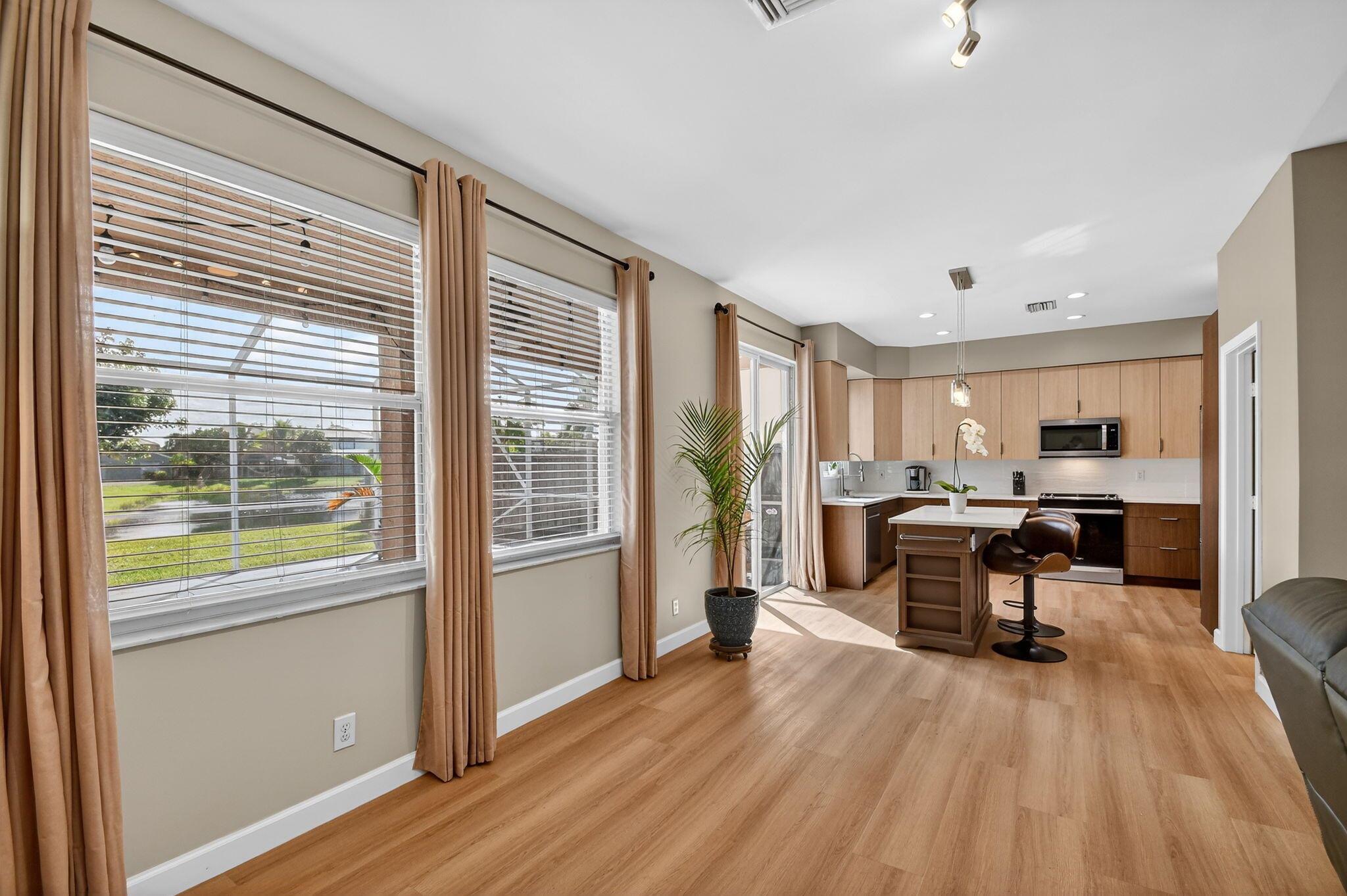 6066 Savannah Way Lake Worth, FL 33463