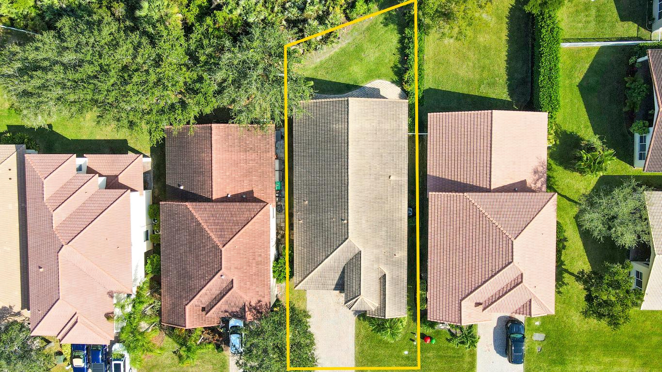 5017 SE Graham Stuart, FL 34997