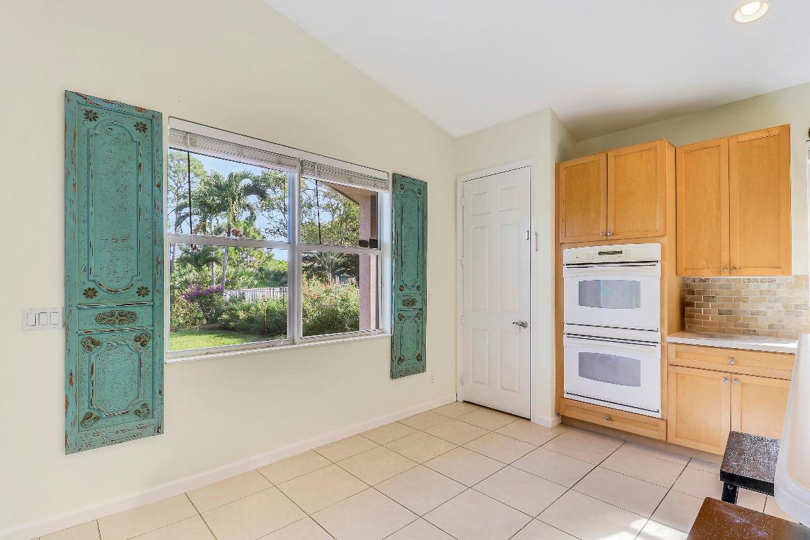 5017 SE Graham Stuart, FL 34997