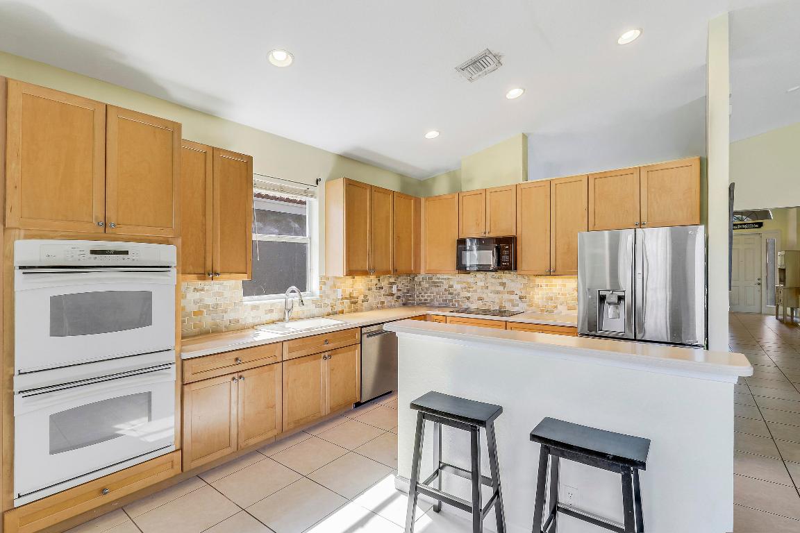 5017 SE Graham Stuart, FL 34997