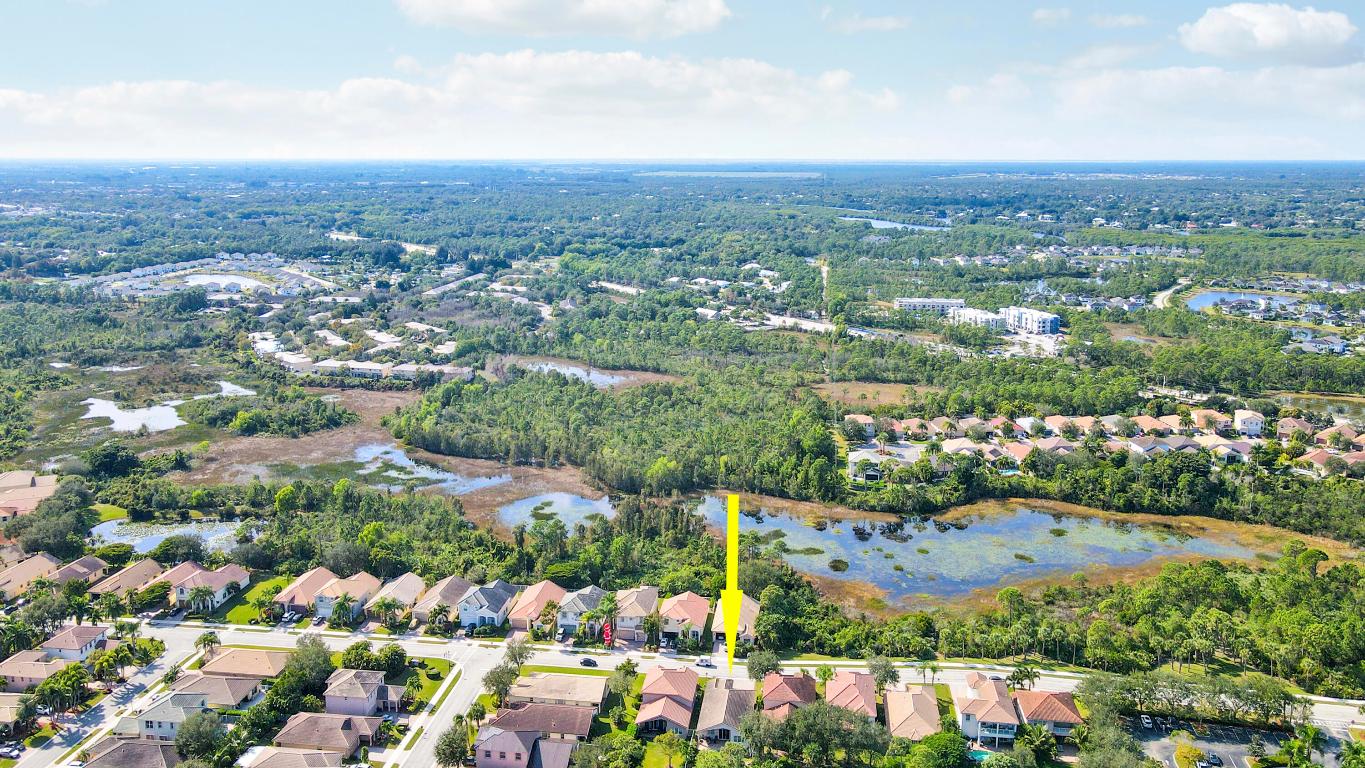 5017 SE Graham Stuart, FL 34997