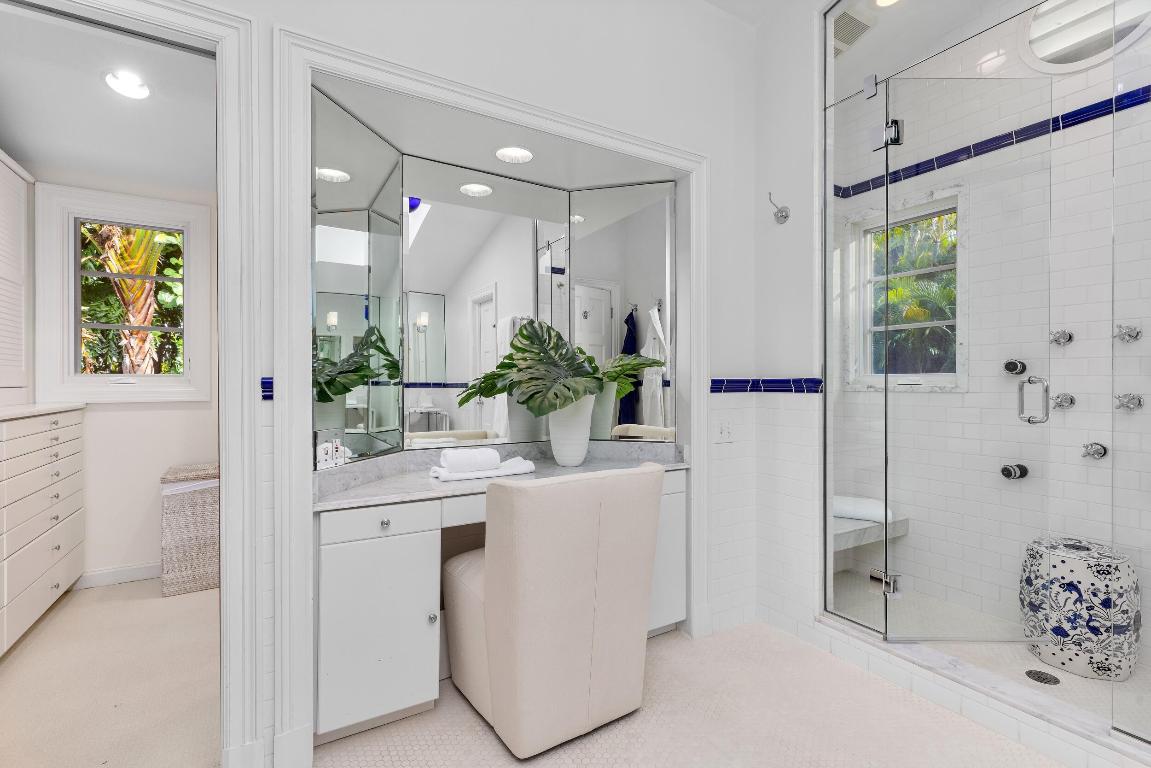 124 Brazilian Palm Beach, FL 33480