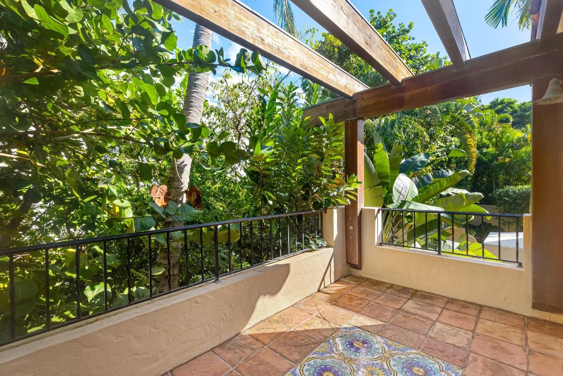 124 Brazilian Palm Beach, FL 33480