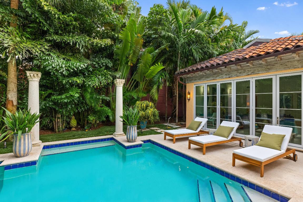 124 Brazilian Palm Beach, FL 33480