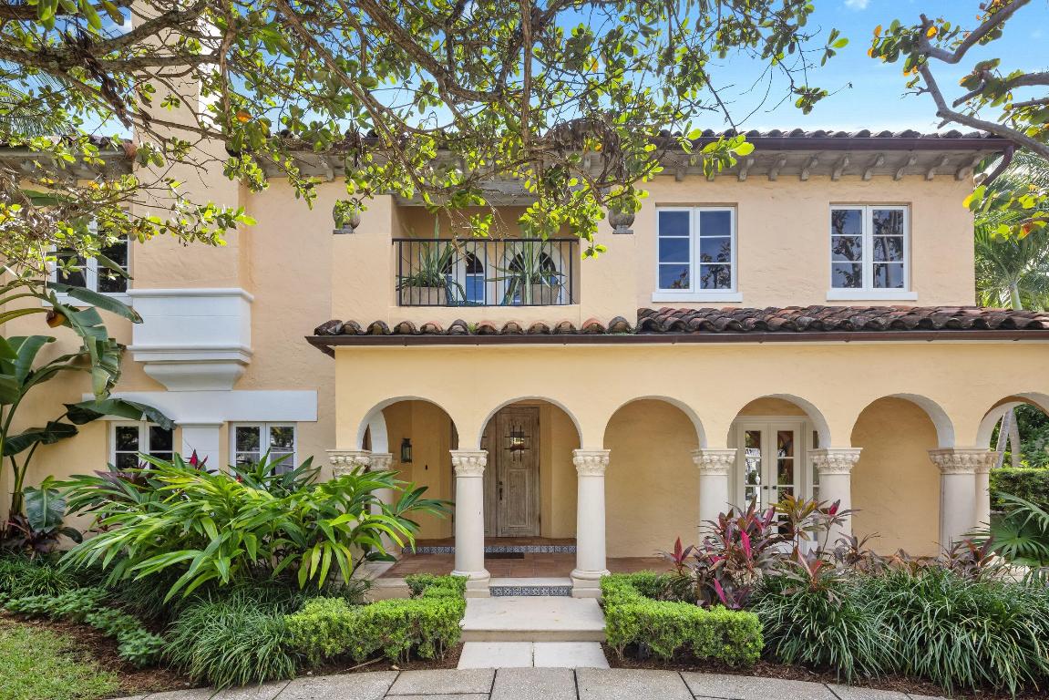 124 Brazilian Palm Beach, FL 33480