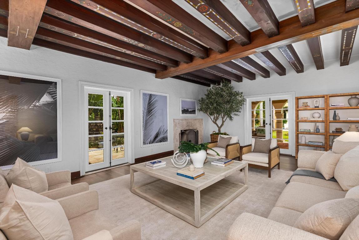 124 Brazilian Palm Beach, FL 33480