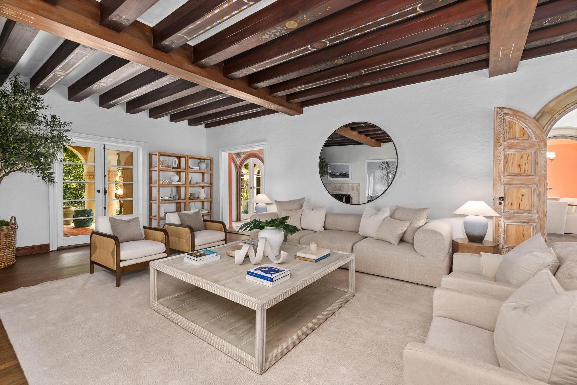124 Brazilian Palm Beach, FL 33480