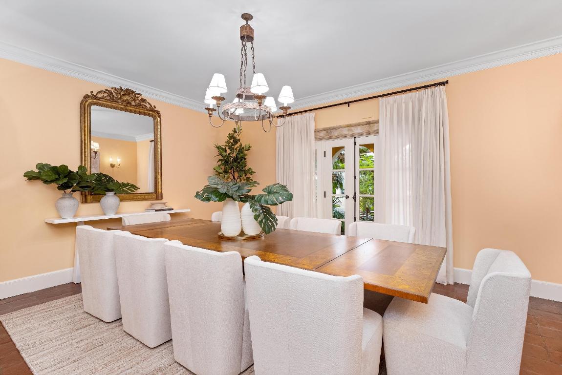 124 Brazilian Palm Beach, FL 33480