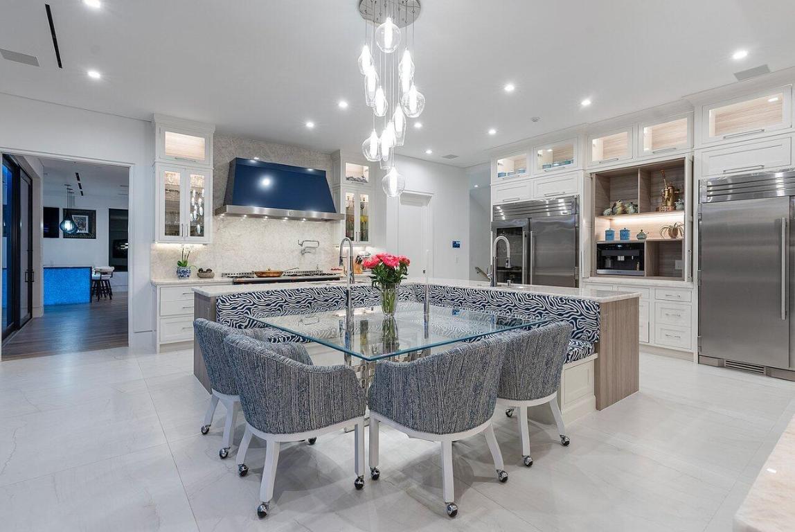 3016 SE Dune Stuart, FL 34996