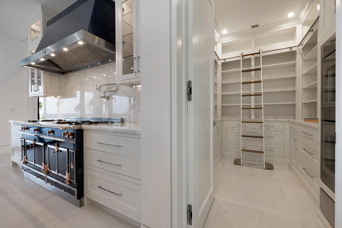 3016 SE Dune Stuart, FL 34996