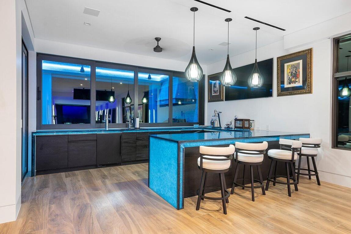 3016 SE Dune Stuart, FL 34996