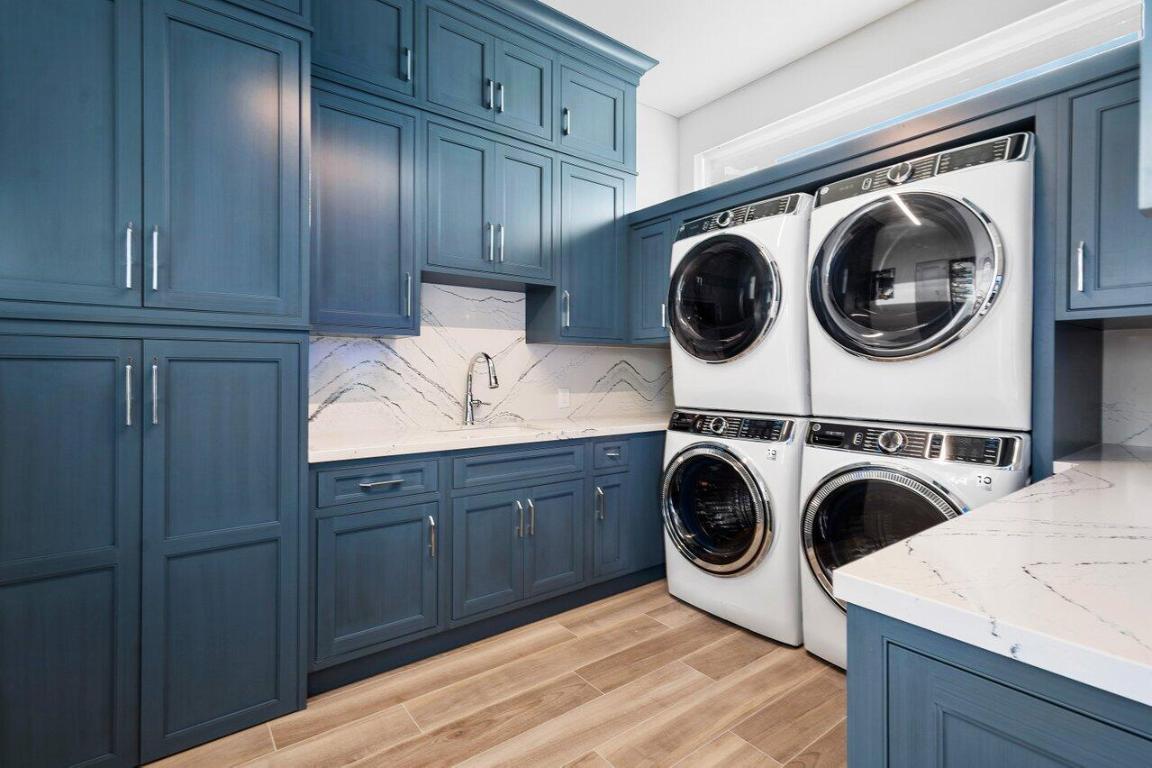 3016 SE Dune Stuart, FL 34996