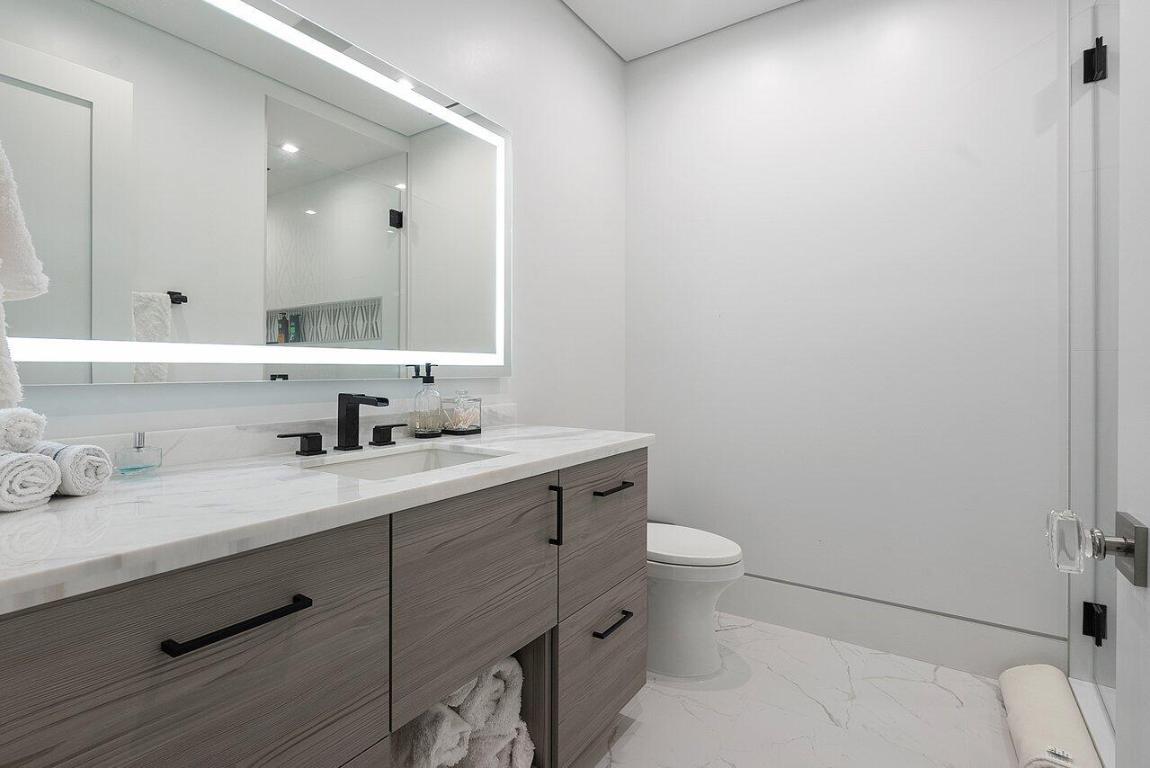 3016 SE Dune Stuart, FL 34996