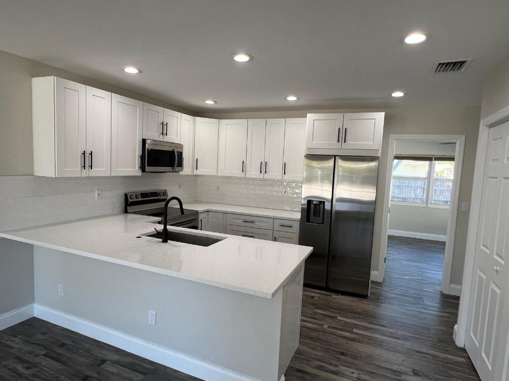 1625 N M St Lake Worth Beach, FL 33460