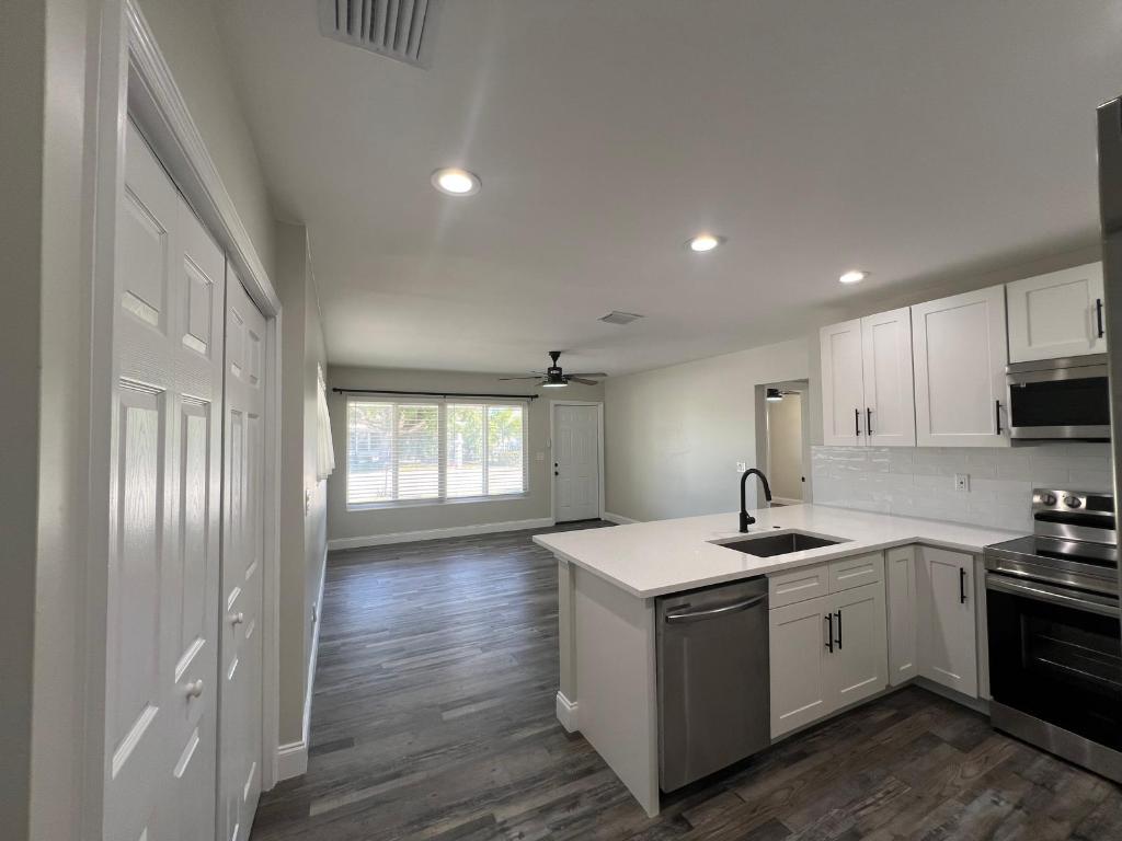 1625 N M St Lake Worth Beach, FL 33460