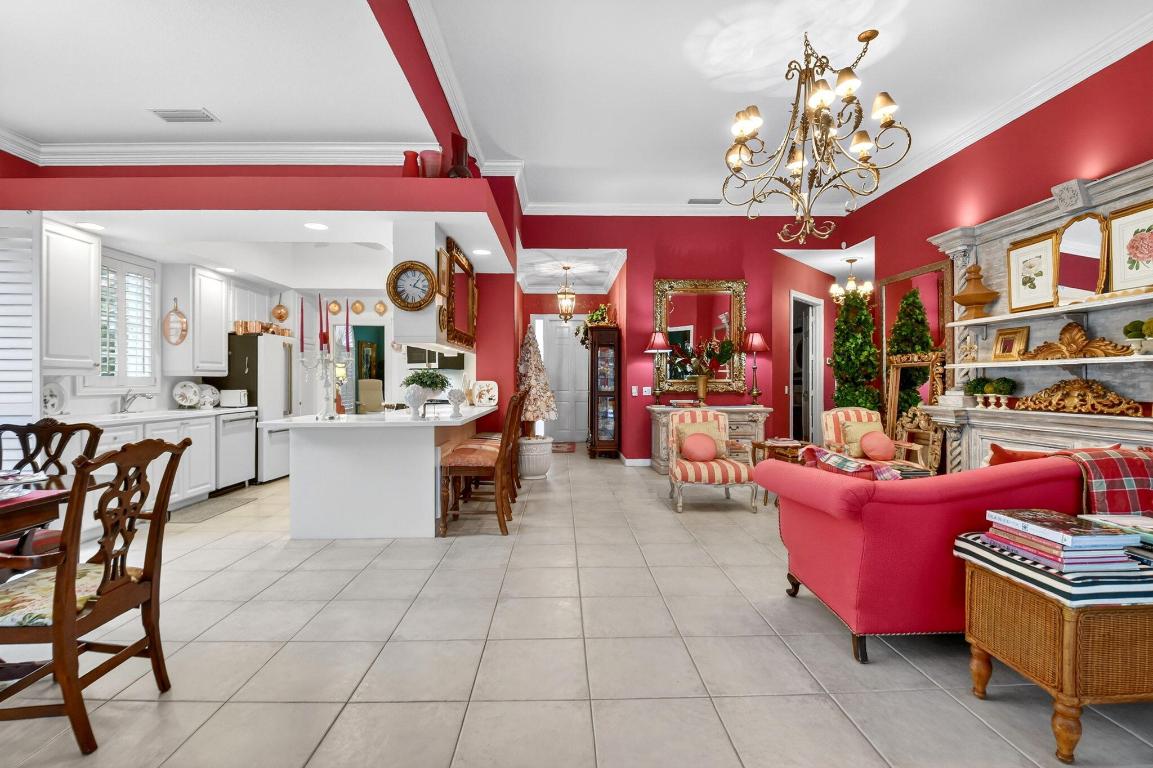 4979 Garden Delray Beach, FL 33445