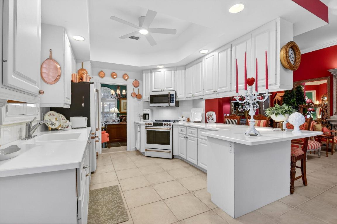 4979 Garden Delray Beach, FL 33445