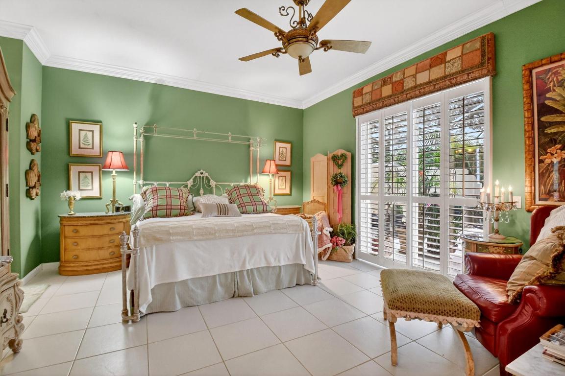 4979 Garden Delray Beach, FL 33445