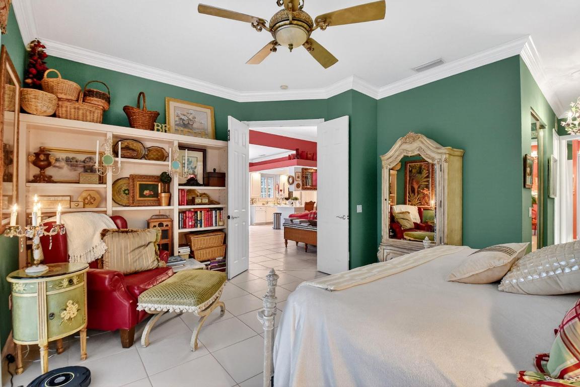 4979 Garden Delray Beach, FL 33445