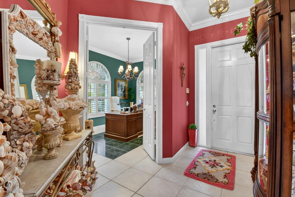 4979 Garden Delray Beach, FL 33445