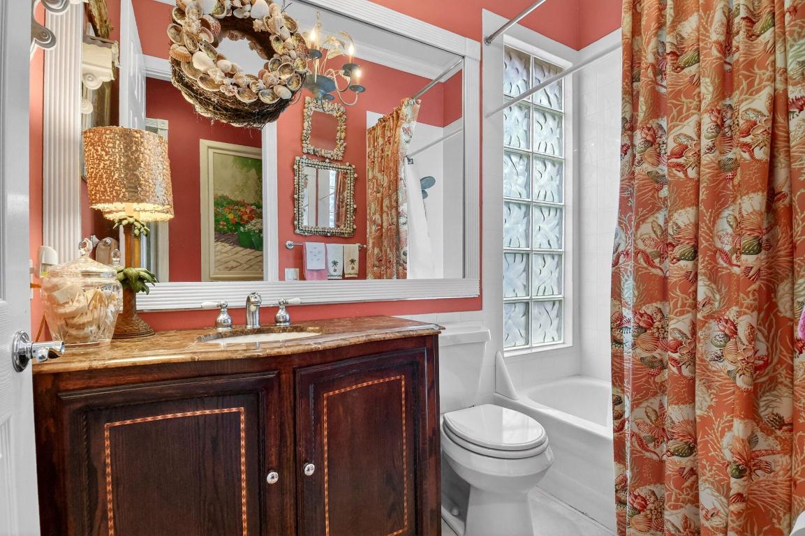 4979 Garden Delray Beach, FL 33445