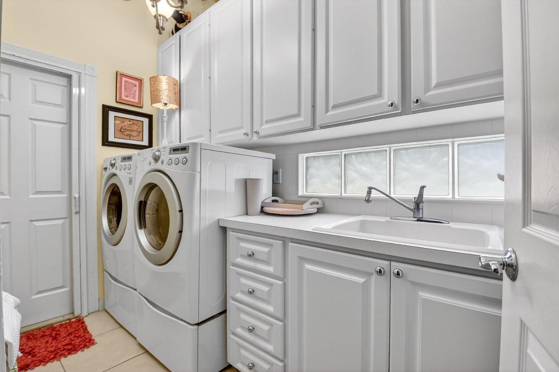 4979 Garden Delray Beach, FL 33445