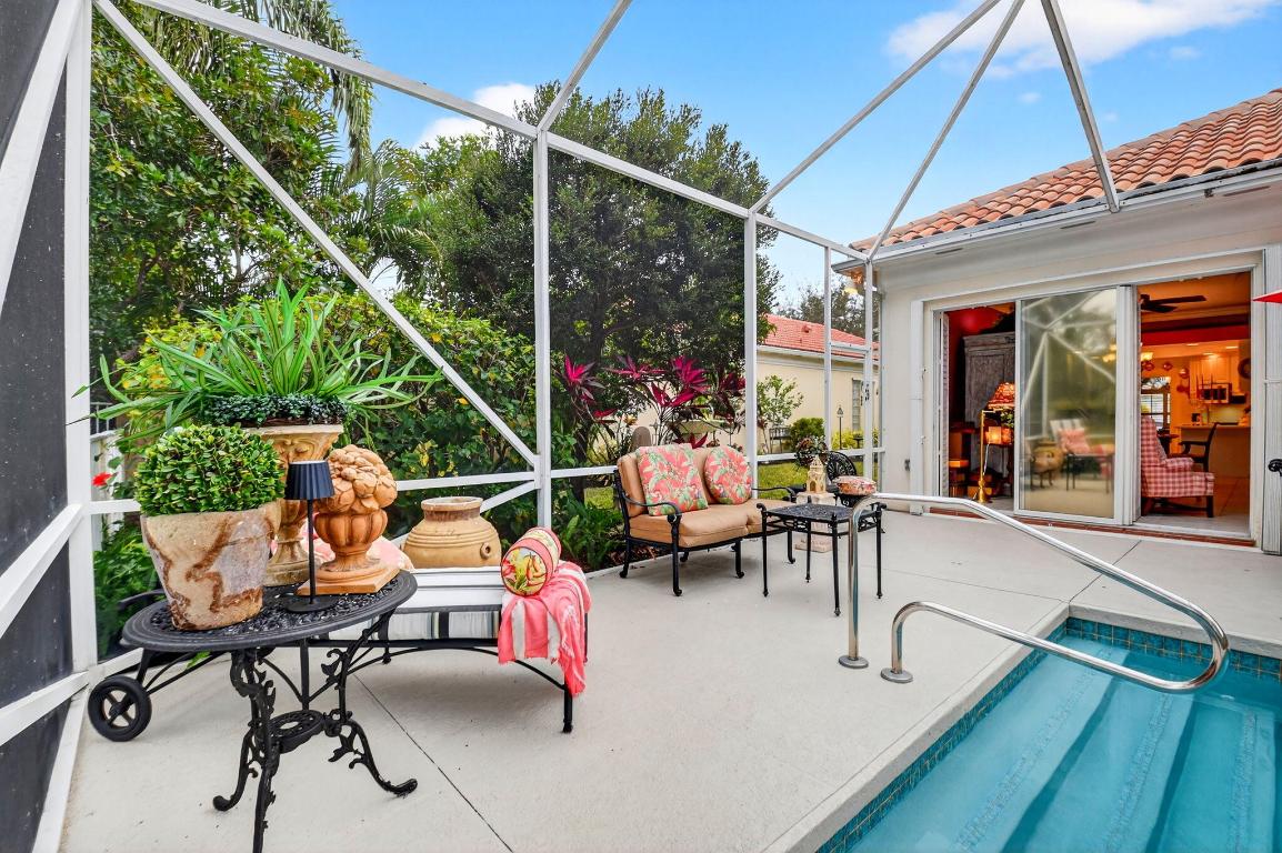 4979 Garden Delray Beach, FL 33445