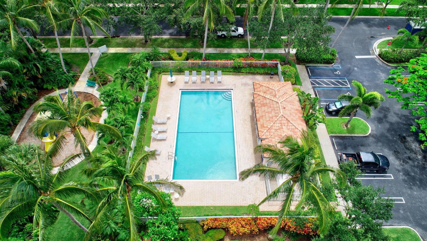 4979 Garden Delray Beach, FL 33445