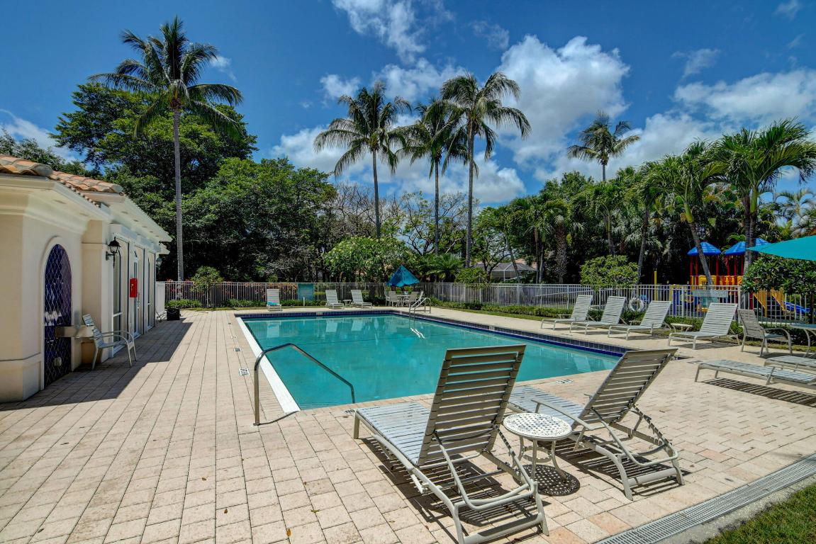 4979 Garden Delray Beach, FL 33445